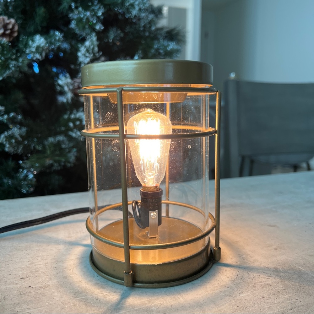 Elegant Gold Wax Melting Table Lamp